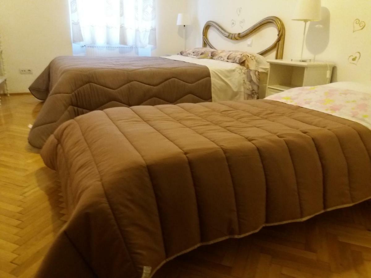 Anna 2 Bedrooms 2 Bathrooms 6 Bikes Budapest Exterior photo